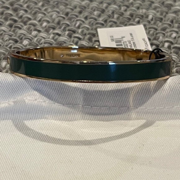 COACH Horse & Carriage Green Enamel Hinged Bangle Bracelet, Goldstone - NWT - Picture 4 of 9